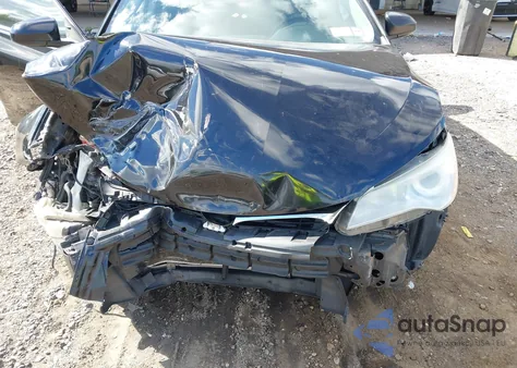 2016 Toyota Camry Hybrid Le z USA, uszkodzony, nr VIN 4T1BD1FK9GU184817